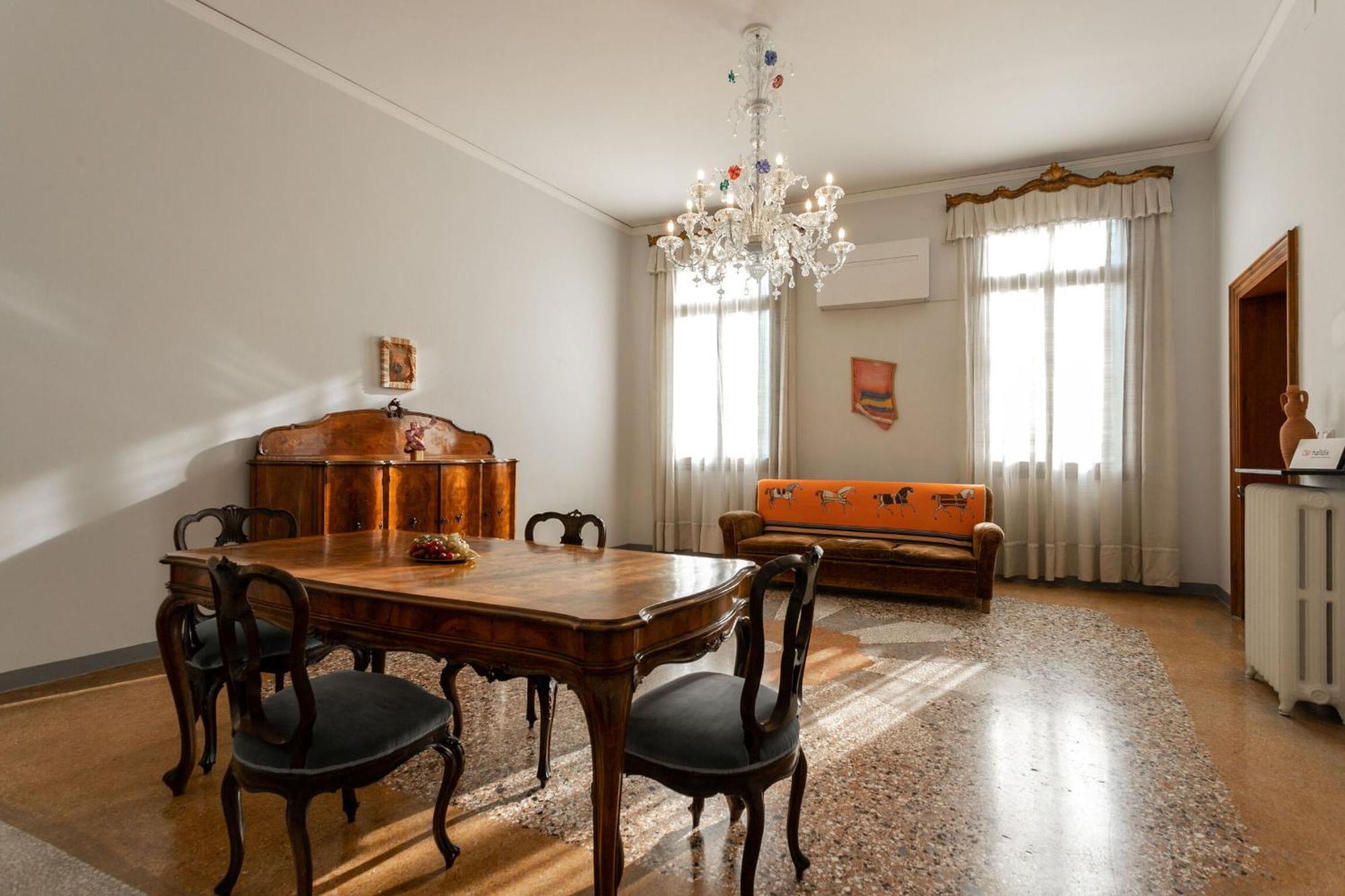 Barbaria De Le Tole Venice